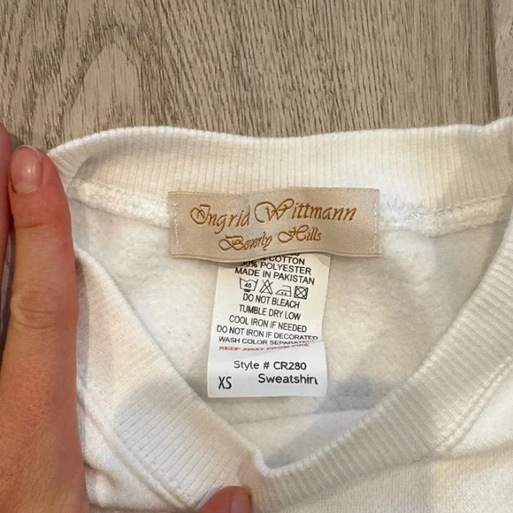 Unisex Brand New White Crewneck Sweater with Tennis Graphic Ingrid Wittmann - Picture 3 of 4